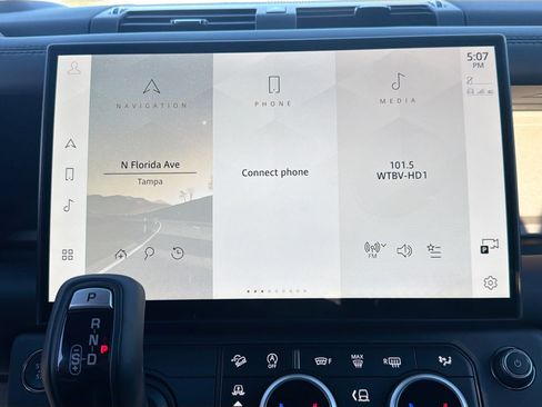 New 2026 Land Rover Defender 130 V8 image 30