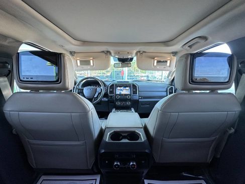 Used 2019 Ford Expedition Limited w/ Equipment Group 301A image 29
