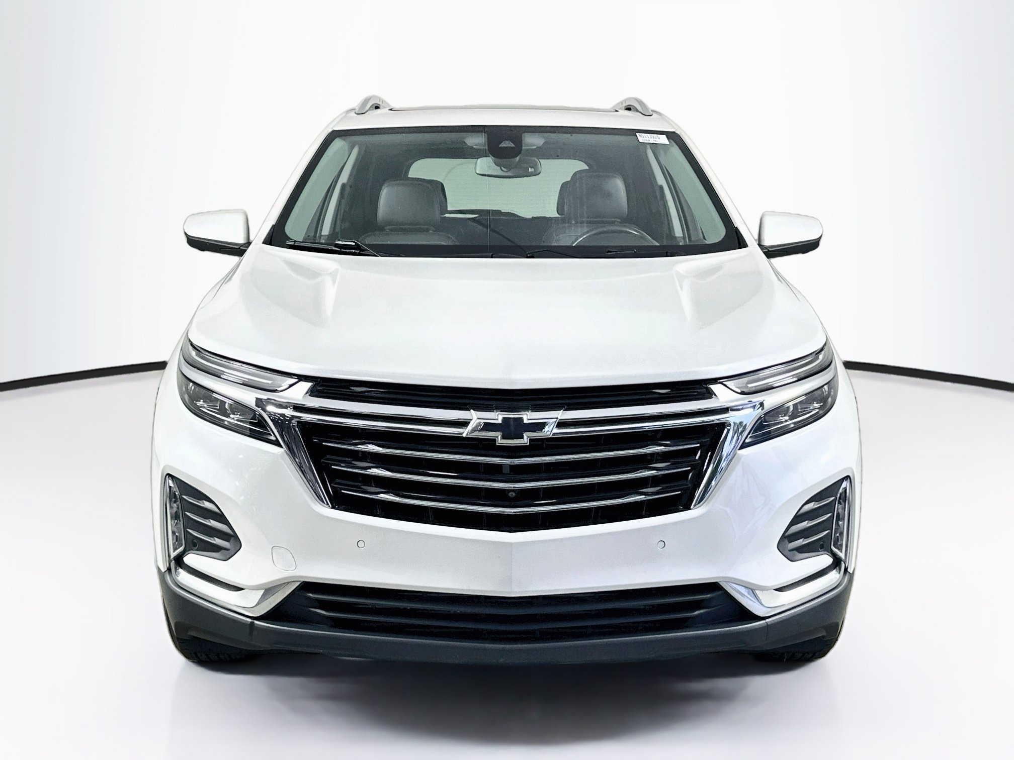 Used 2022 Chevrolet Equinox Premier FWD image 2