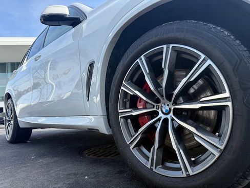 Certified 2023 BMW X5 xDrive40i w/ M Sport Package image 9