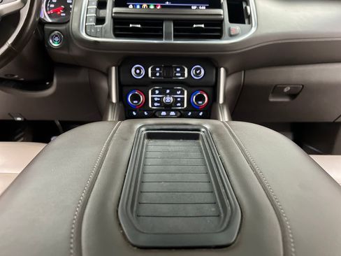 Used 2021 Chevrolet Suburban Z71 w/ Z71 Off-Road Package image 43