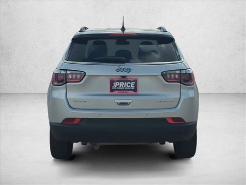 Used 2025 Jeep Compass Limited AWD/4WD image 7