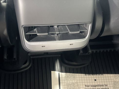 Used 2021 Tesla Model Y Long Range image 20