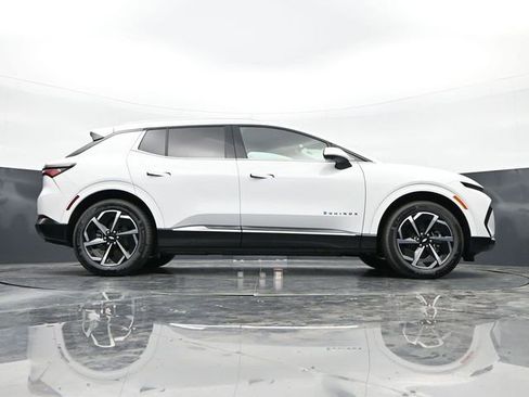 Used 2025 Chevrolet Equinox EV LT w/ Convenience Package FWD image 41