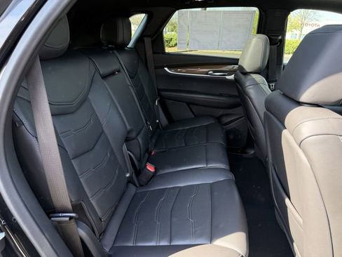 Used 2022 Cadillac XT5 Premium Luxury w/ Platinum Package FWD image 38