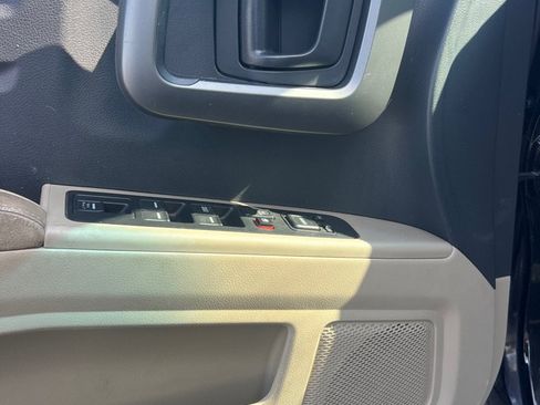 Used 2010 Honda Ridgeline RTL image 10
