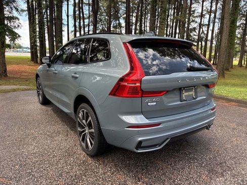 Used 2023 Volvo XC60 B5 Plus w/ Climate Package FWD image 5