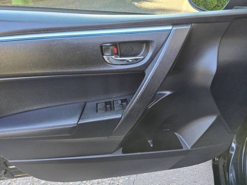 Used 2016 Toyota Corolla S FWD image 21