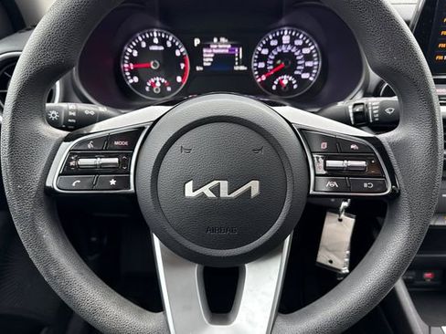 Certified 2022 Kia Forte LXS image 27