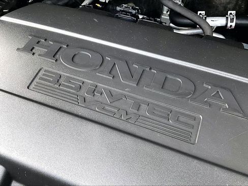 Used 2015 Honda Pilot LX image 29