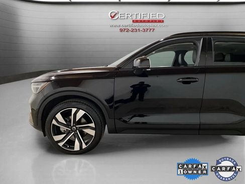 Used 2025 Volvo XC40 B5 Plus image 89