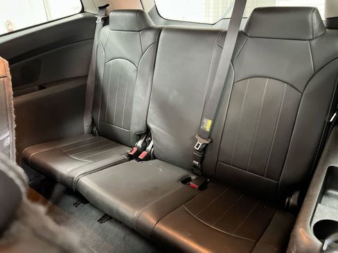 Used 2017 Chevrolet Traverse Premier AWD/4WD image 25