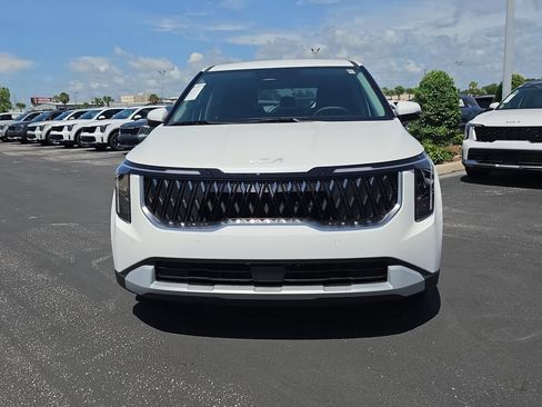 New 2027 Kia Carnival FWD image 3