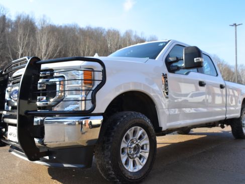 Used 2020 Ford F250 XL w/ STX Appearance Package image 3