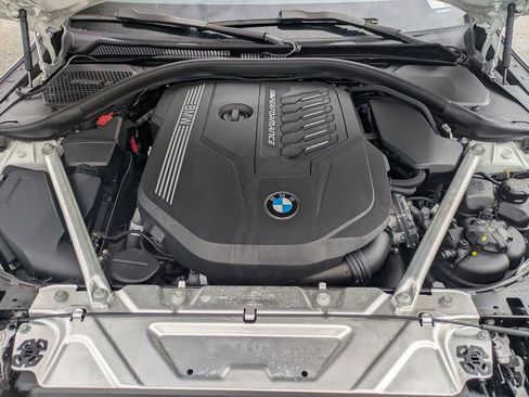 Used 2024 BMW M440i Convertible RWD image 10