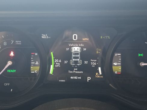 Used 2024 Jeep Wrangler Unlimited Sahara AWD/4WD image 25