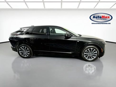 Used 2024 Cadillac Lyriq Sport AWD/4WD image 10