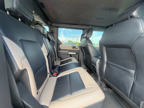 Used 2022 Ford Bronco Wildtrak AWD/4WD image 18