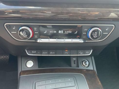 Used 2020 Audi Q5 2.0T Premium AWD/4WD image 29