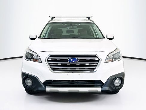 Used 2017 Subaru Outback 3.6R Touring AWD/4WD image 2