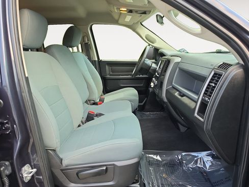 Used 2019 RAM 1500 Express AWD/4WD image 15