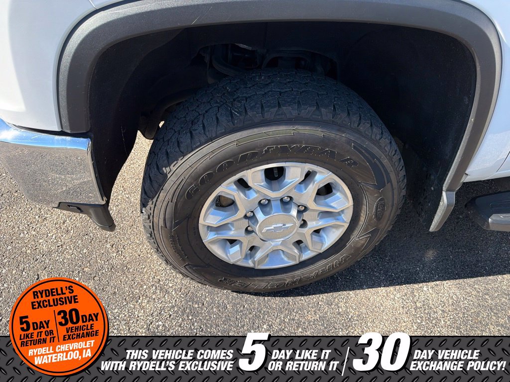 Used 2020 Chevrolet Silverado 2500 LTZ w/ LTZ Plus Package AWD/4WD image 3