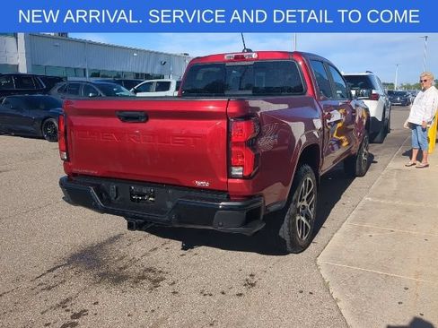 Used 2023 Chevrolet Colorado Z71 w/ Z71 Convenience Package 2 AWD/4WD image 8