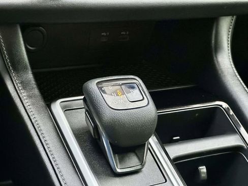 Used 2022 Nissan Pathfinder SV w/ SV Premium Package image 22