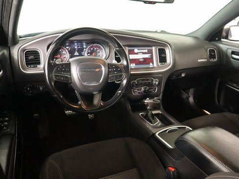 Used 2021 Dodge Charger SXT w/ Driver Convenience Group image 2