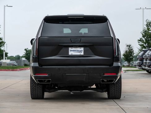 Used 2026 Cadillac Escalade Platinum Sport w/ LPO, ONYX Package AWD/4WD image 8