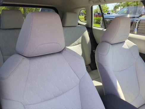 Certified 2026 Toyota Corolla Cross L FWD image 7
