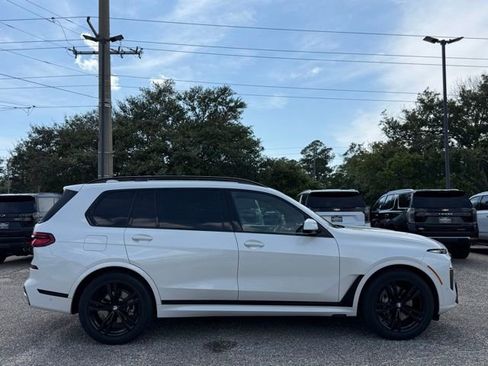 Used 2023 BMW X7 xDrive40i w/ Executive Package AWD/4WD image 7