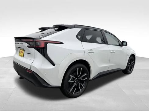 New 2026 Subaru Solterra Touring image 7