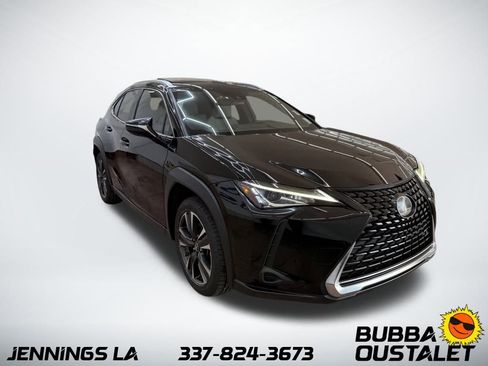 Used 2022 Lexus UX 200 w/ Accessory Package (Z2) image 7