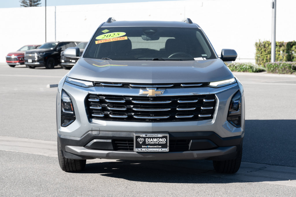 Used 2025 Chevrolet Equinox LT w/ Convenience Package II FWD image 1