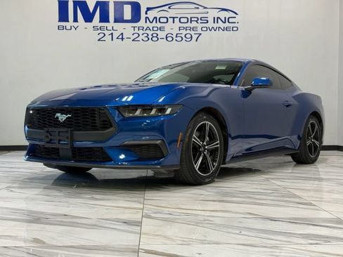 Used 2024 Ford Mustang Coupe RWD image 2