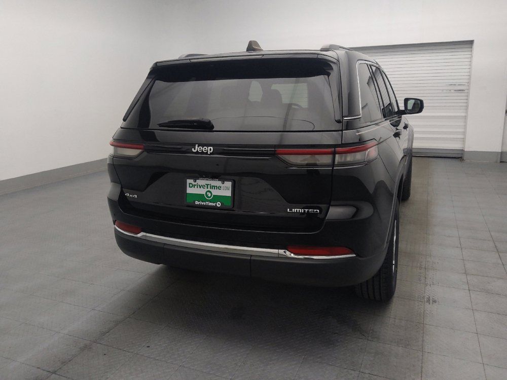 Used 2023 Jeep Grand Cherokee Limited w/ Trailer Tow Prep Group (B) AWD/4WD image 7