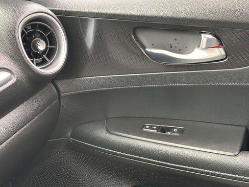 Used 2023 Kia Forte GT-Line w/ GT-Line Premium Package FWD image 26