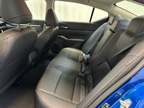 New 2025 Nissan Altima 2.5 SR image 17