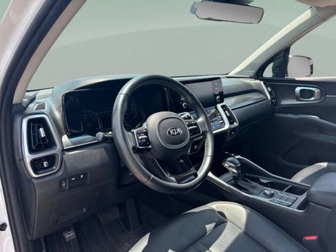 Used 2021 Kia Sorento S FWD image 19