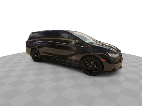 Used 2023 Honda Odyssey Sport image 17