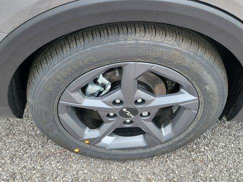 New 2026 Kia K4 LXS image 7