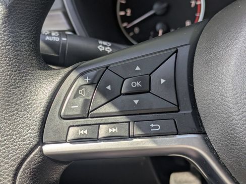 Used 2024 Nissan Altima 2.5 SV FWD image 21