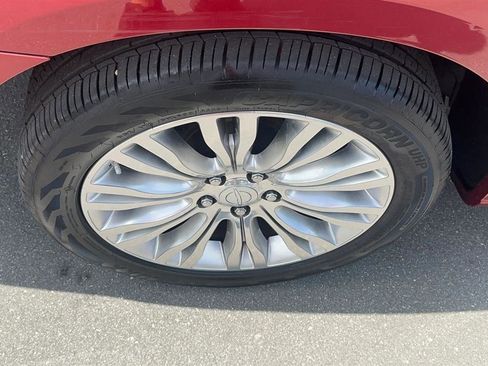 Used 2012 Chrysler 200 Limited FWD image 21