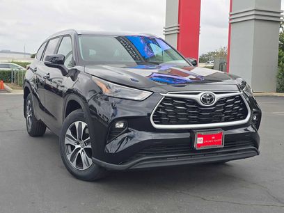 Used 2026 Toyota Highlander XLE