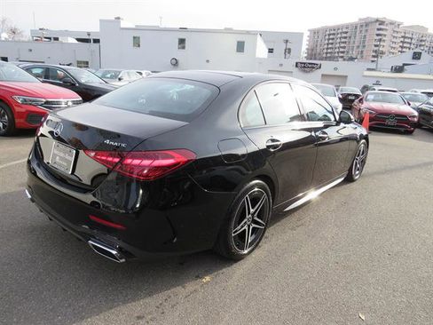 Used 2025 Mercedes-Benz C 300 4MATIC Sedan image 4