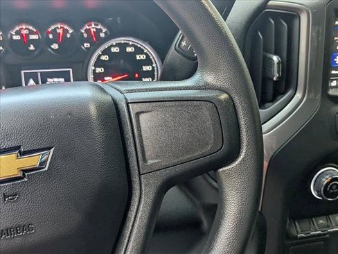 Used 2024 Chevrolet Silverado 1500 Custom image 17