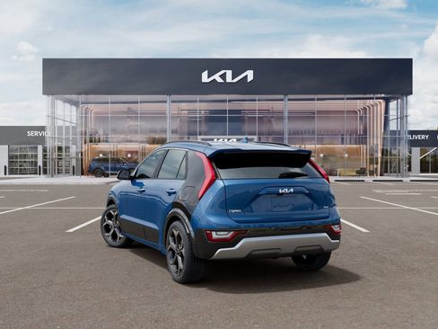 New 2026 Kia Niro SX Touring FWD image 4