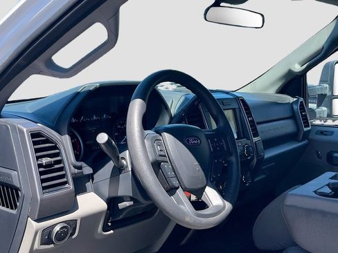 Used 2022 Ford F250 XLT AWD/4WD image 9