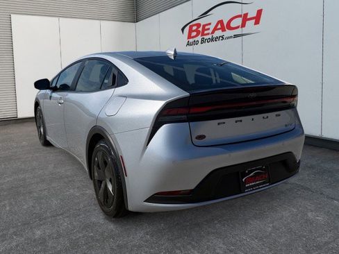 Used 2024 Toyota Prius LE image 11